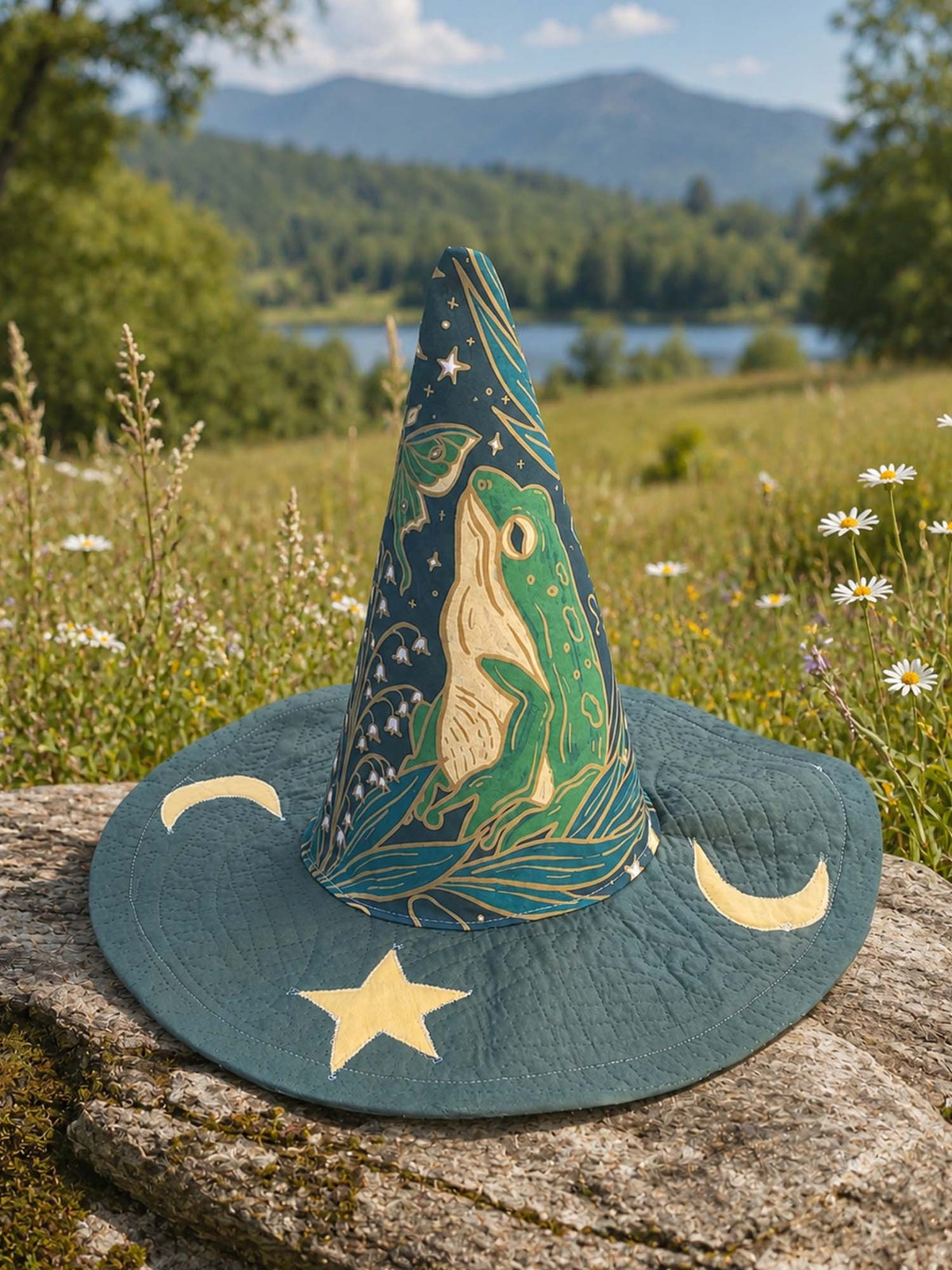 Quilted Witch Hat - Moon Frog – view 3