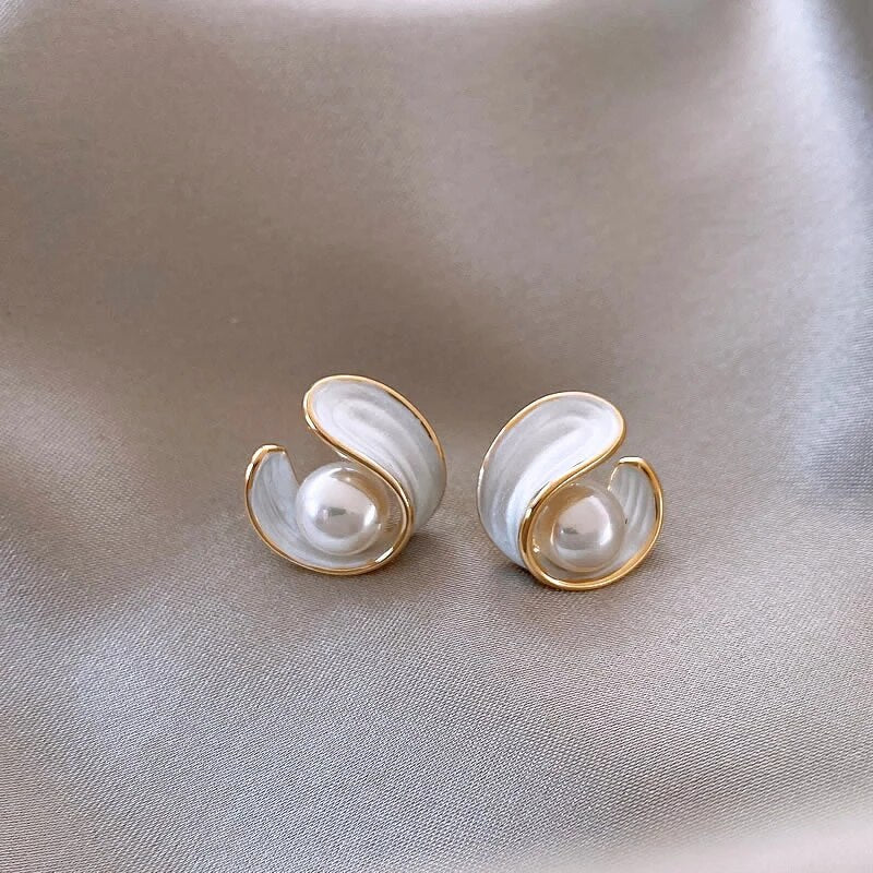 Pearl Stud Earrings - Opal Swirl