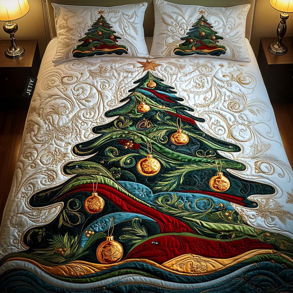 Golden Bauble Tree quilted bedspread set – christmas tree with golden baubles on cream