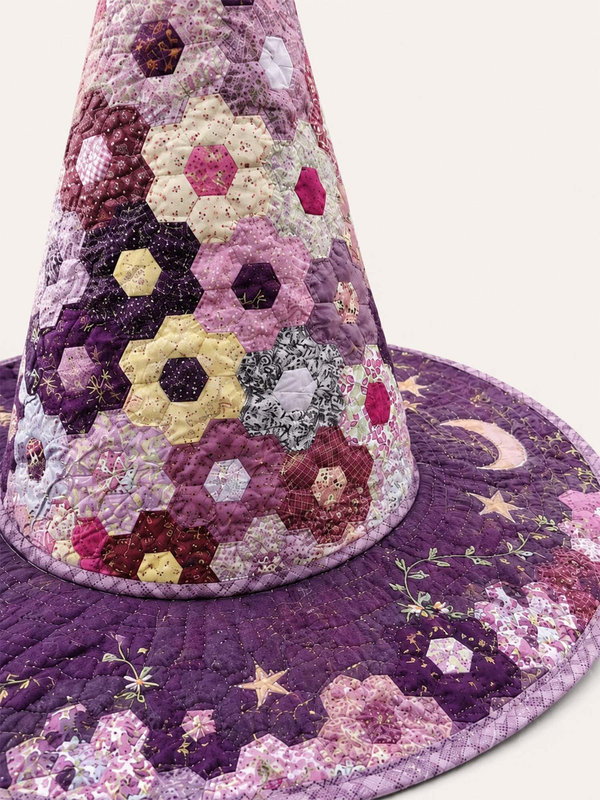 Quilted Witch Hat - Lilac Hexagon Flowers – view 4