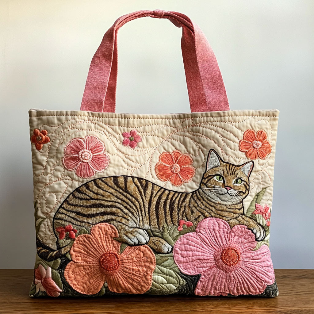 Flora Tabby quilted tote bag – tabby among blooms