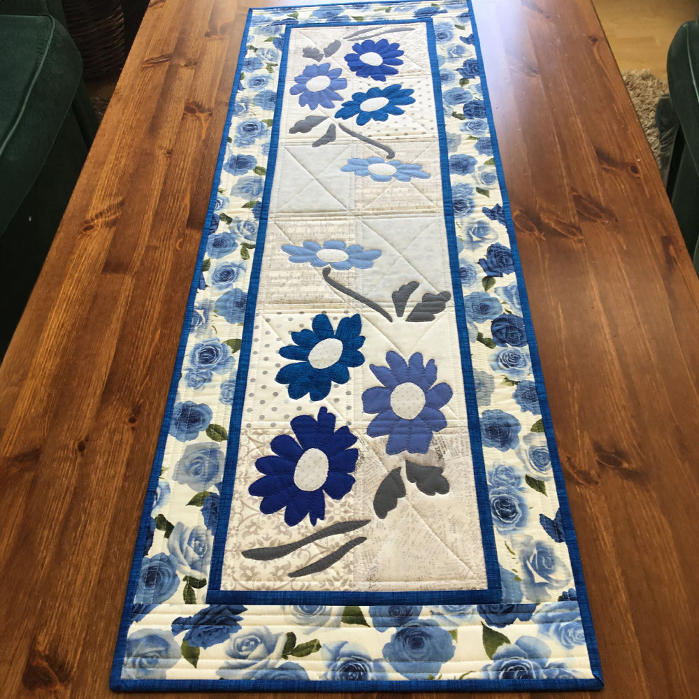 Blue Willow Blossoms quilted table runner – blue blossoms on cream