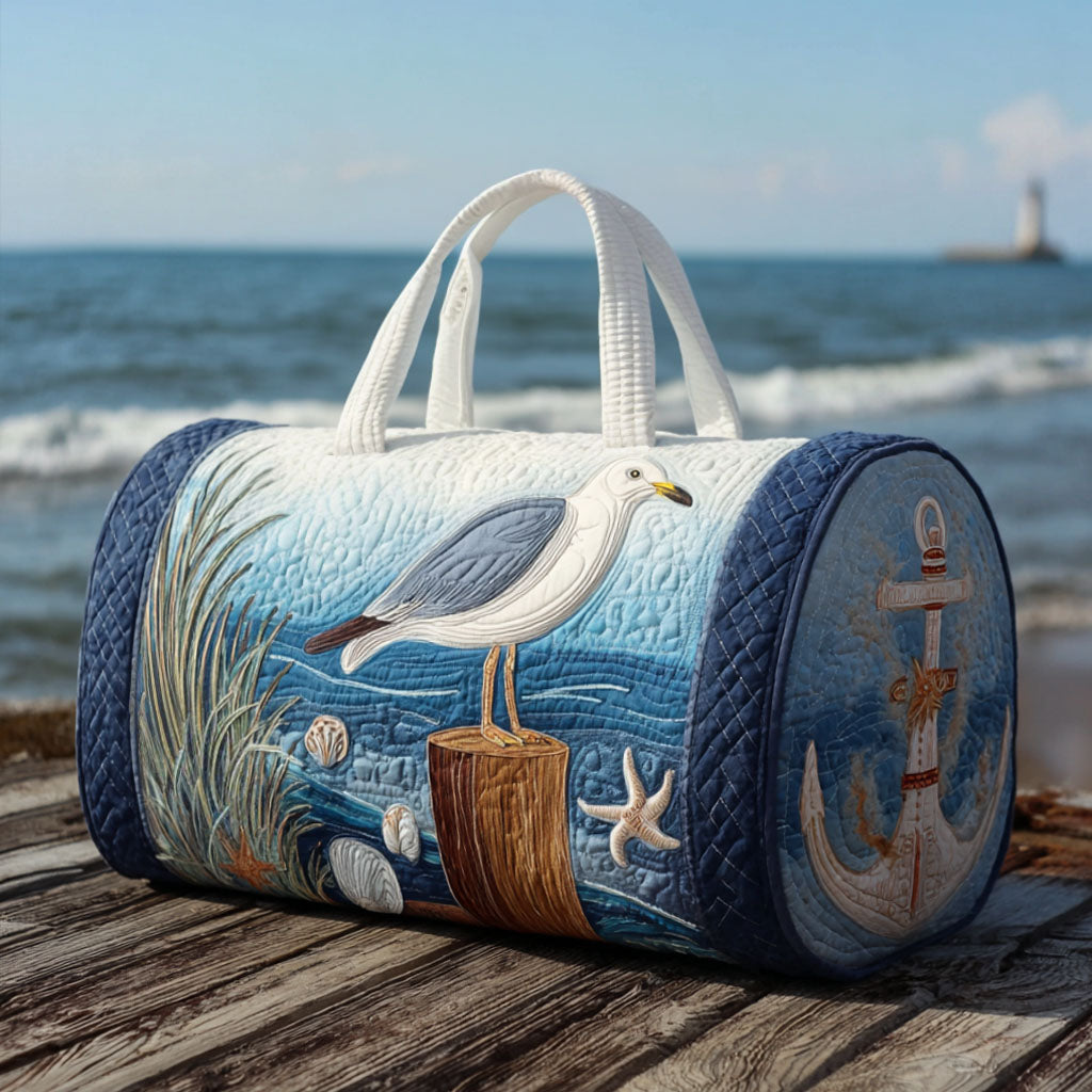 Coastal Gull quilted weekend bag – seagull on jetty