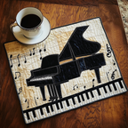 Grand Piano Melody quilted placemats – grand piano and notes