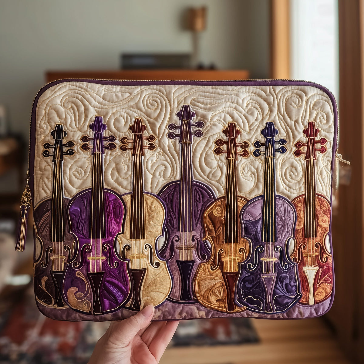 Grand Violin Orchestra quilted purse – seven violins