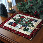 Holly Joy quilted placemats – holly patchwork