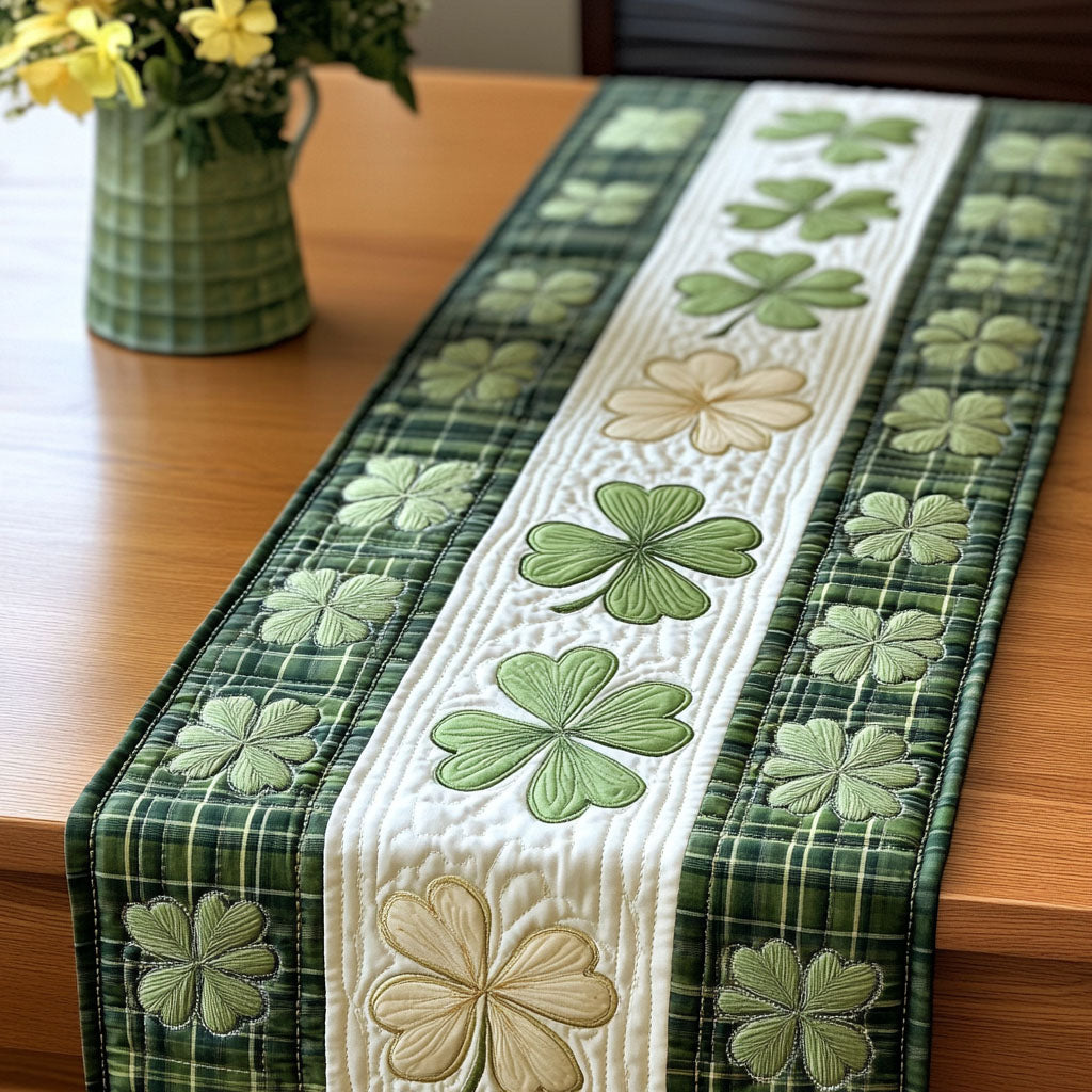Clover Plaid quilted table runner – clovers with green plaid