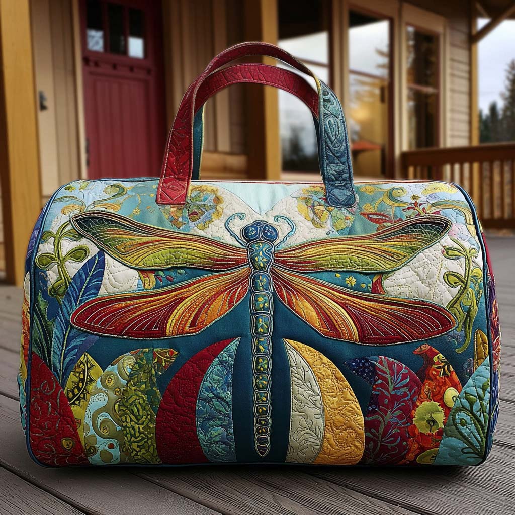 Rustleaf Flyer quilted weekend bag – patchwork dragonfly