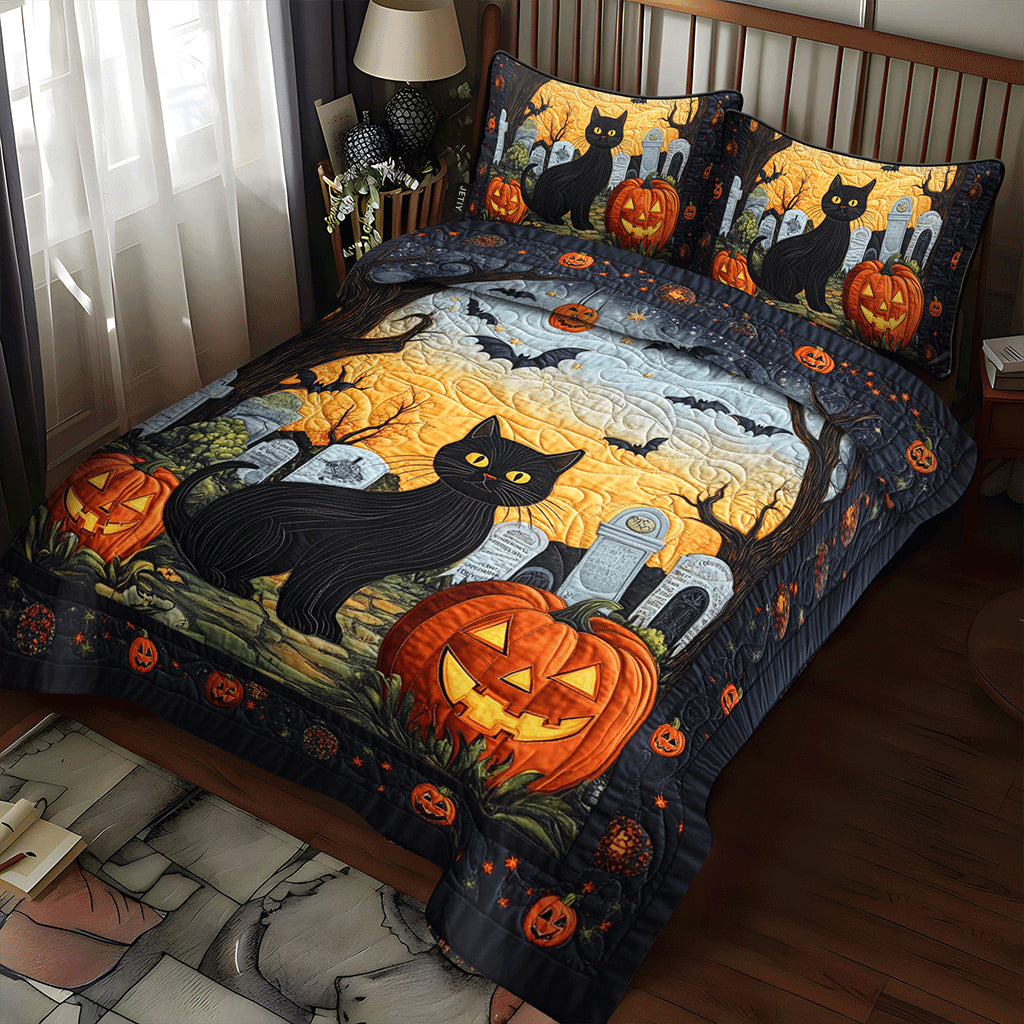 Halloween Night Cat quilted bedspread set – black cat with pumpkins under a golden moon