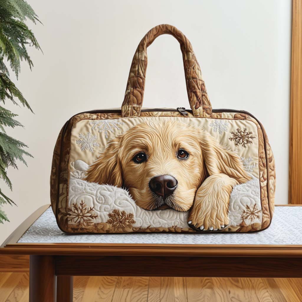 Warm Smile Retriever quilted weekend bag – resting retriever