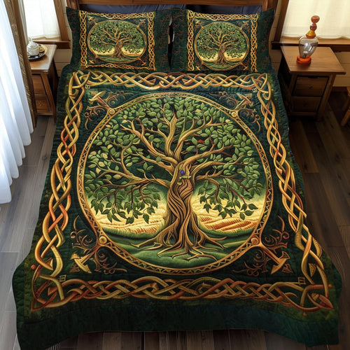 Celtic Oak quilted bedspread set – green tree of life in a gold Celtic frame
