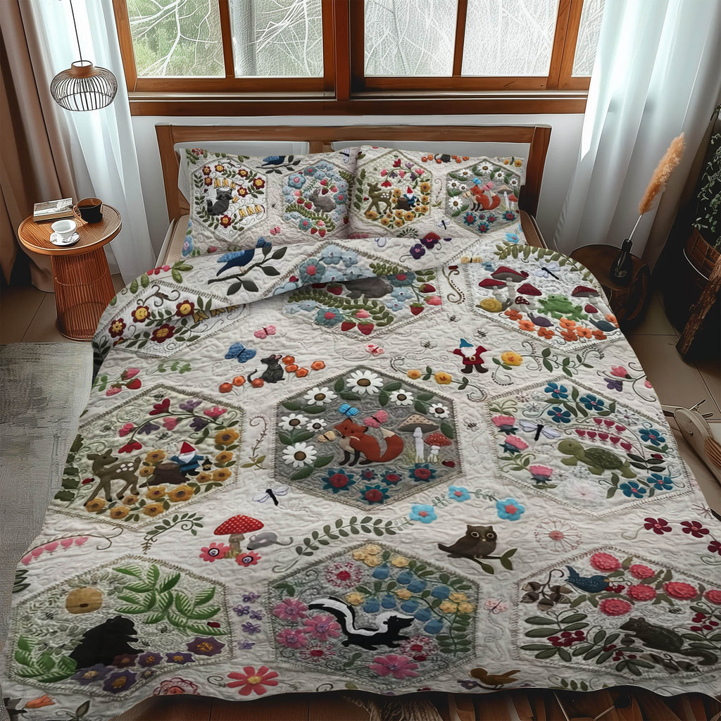 3-Piece Quilted Bedspread Set - Woodland Hexagons – view 2